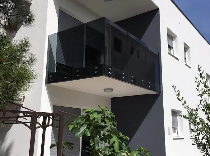 Apartment Eden Mulo Vrsi