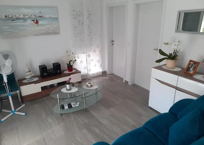 Apartment Eden Mulo Vrsi