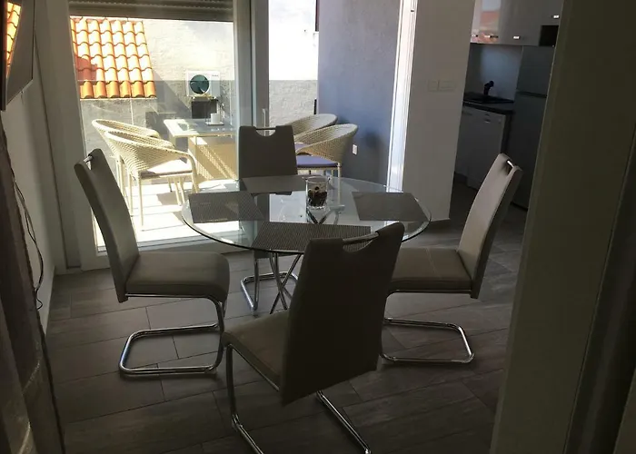 Apartment Eden Mulo Vrsi